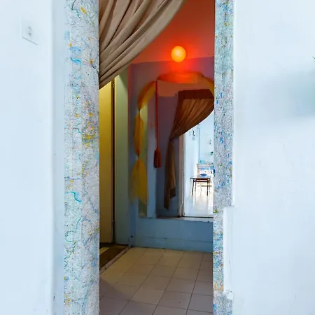 Vrabcha 13 Top Center Studio